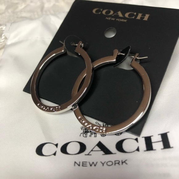 Coach hoop earrings silver color​​​​​​ - Picture 3 of 4